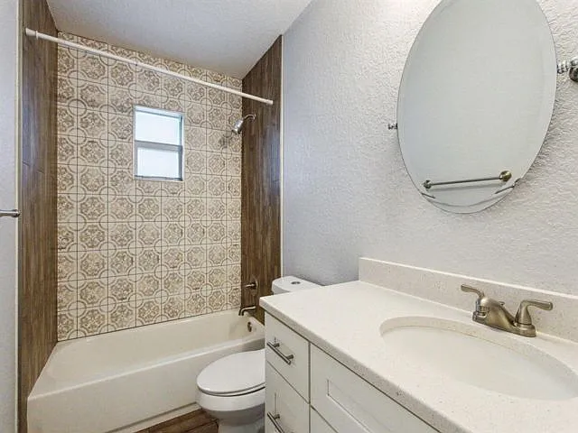 2227 NE 3rd Ave #2 — Photo 10