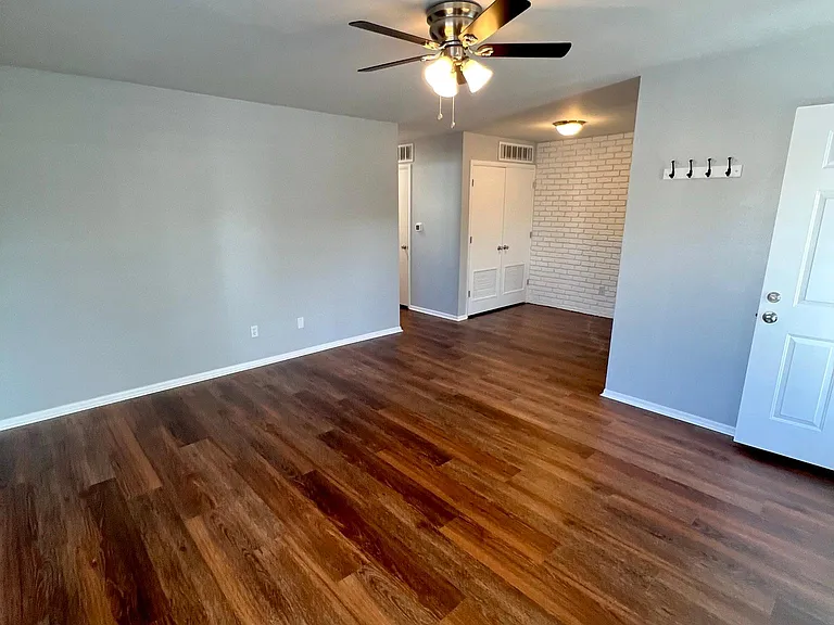 7931 Chase Cir #180 — Photo 8