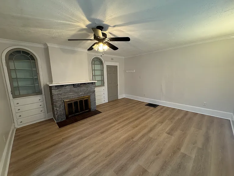 604 Willis Ave #1 — Photo 3