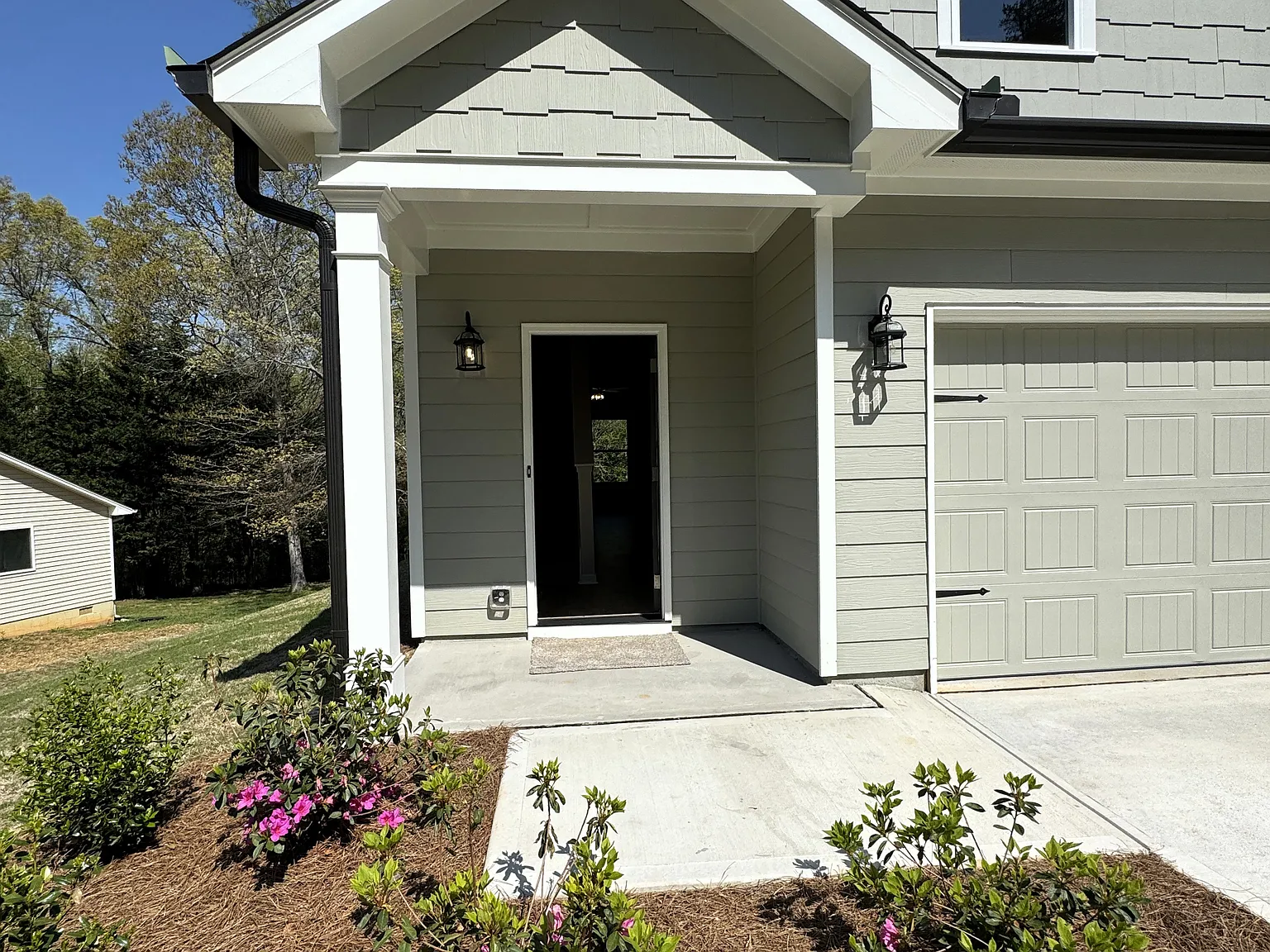 241 Perimeter Rd — Photo 3