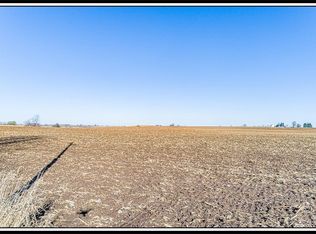 W Edgewood Dr #4, Appleton, WI 54913