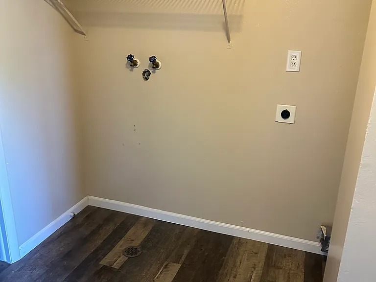 1158 Magnolia St #1158 — Photo 8