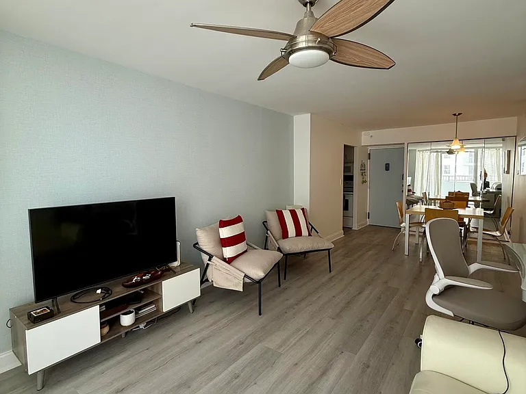 111 Briny Ave #905 — Photo 11