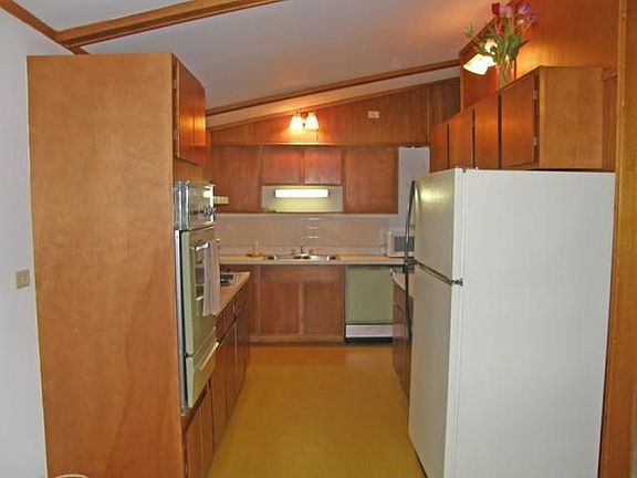 5th image of 610 Jackson Ave