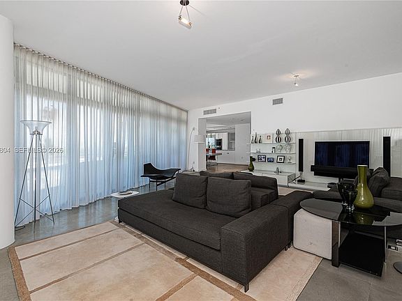 3rd image of 6101 Aqua Ave APT 702