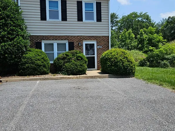 542 Leesville Rd APT 104, Lynchburg, VA 24502