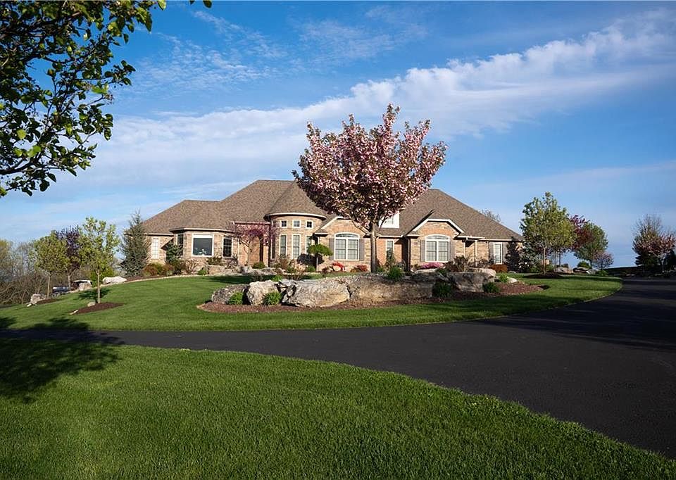 230 E Dell Rd, Bath, PA 18014 Zillow