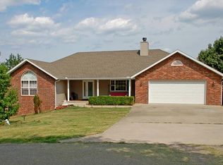 322 Greenbrier Ln, Hollister, MO 65672