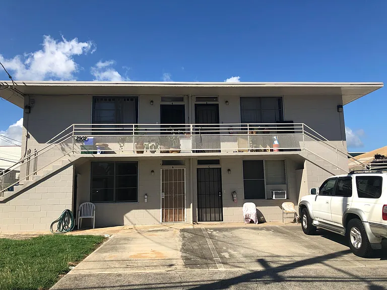2902 Winam Ave #D — Photo 1