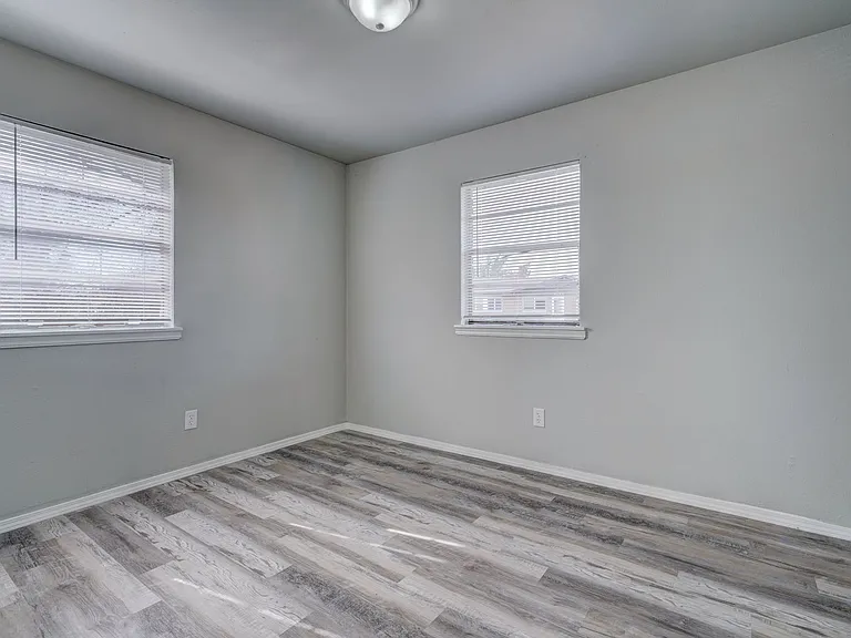 1200 McDonald Dr — Photo 10