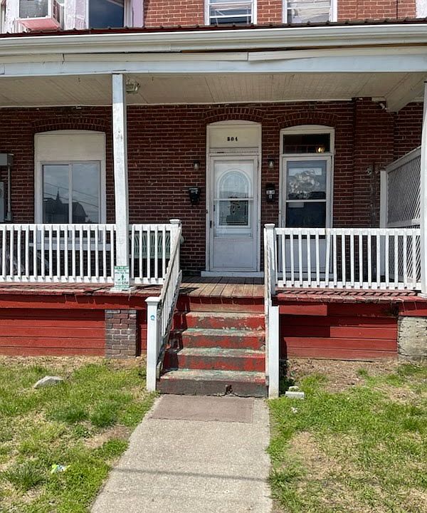 1st image of 304 N 6th St #A