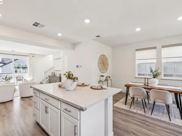 28957 Ashwell Ave, Hayward, CA 94544