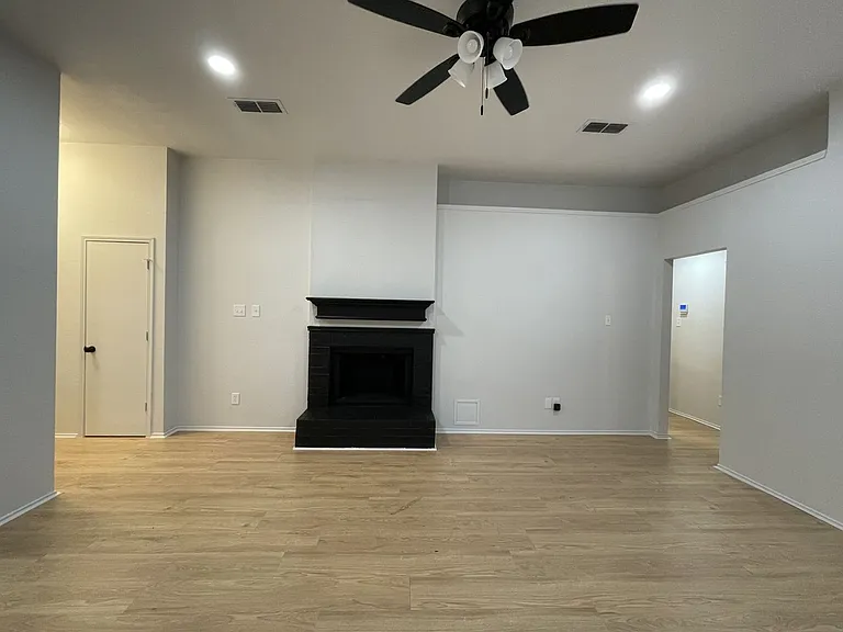 5600 Northstar Ln — Photo 2