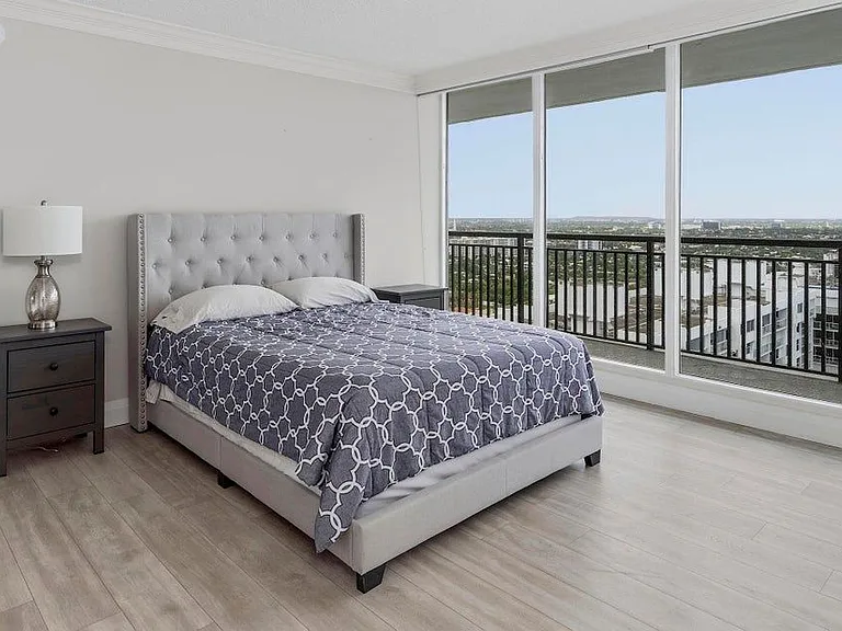 4280 Galt Ocean Dr #L — Photo 10