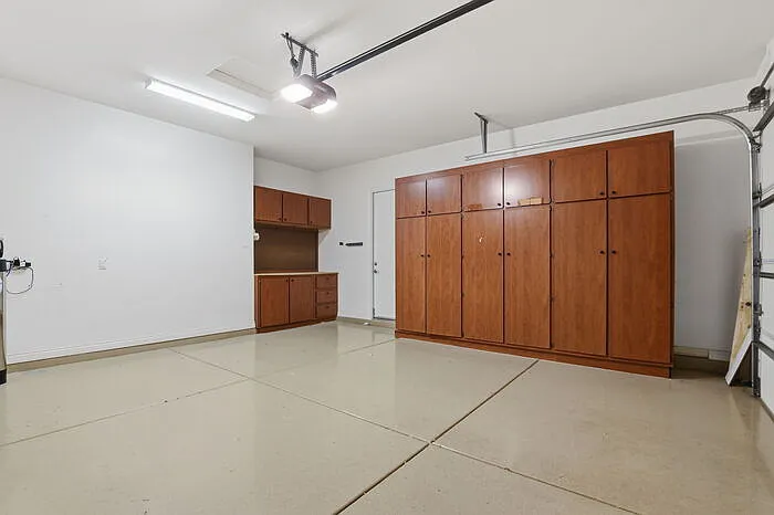 1589 E Vesper Trl — Photo 16