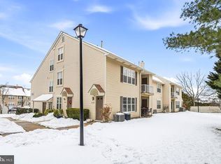 2705 Heatherstone Ct, Mount Laurel, NJ 08054