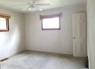 1st image of 207 16th St SE