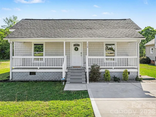 118 Glen Rae St SW, Concord, NC 28025