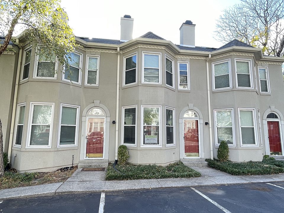 1st image of 214 Fairmont Ct