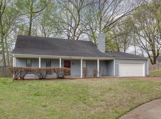 7083 Oak Chase Ln, Memphis, TN 38125