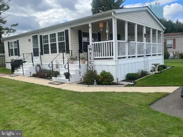 2304 Brownsville Rd Trailer M3, Feasterville Trevose, PA 19053