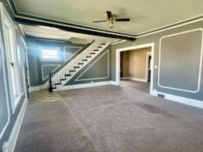 109 Milwaukee Ave W — Photo 6