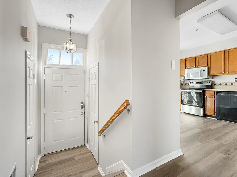 7800 Greenbrook Dr — Photo 3