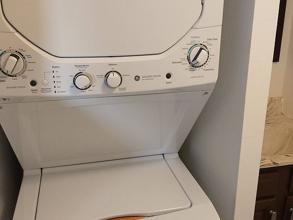 5th image of 490 Meadow Green Ln #1