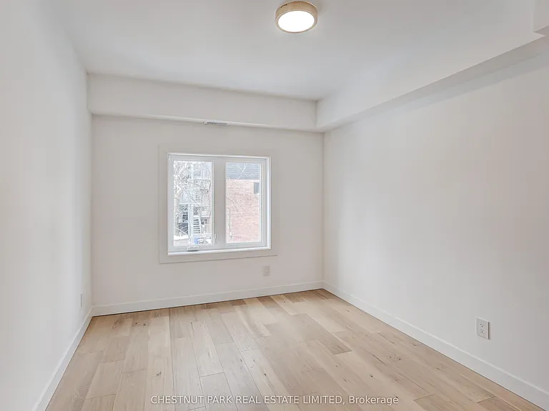 326 Saint George St #3 — Photo 6