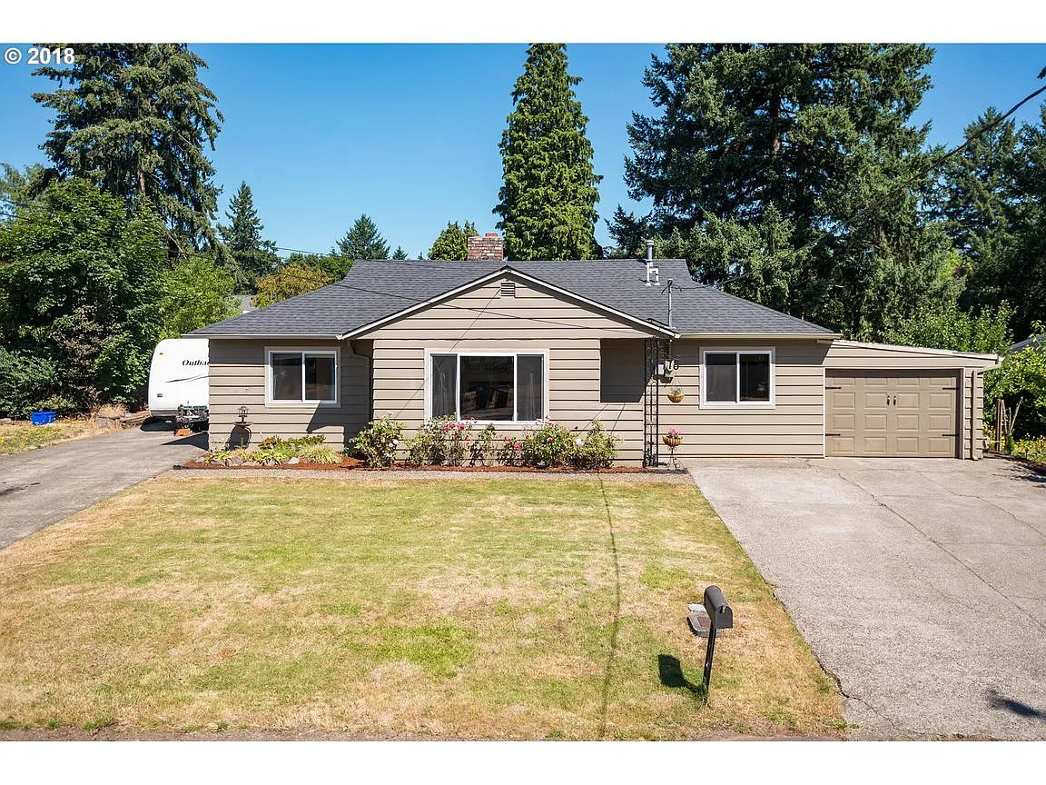 178 Beverly Dr photo 1