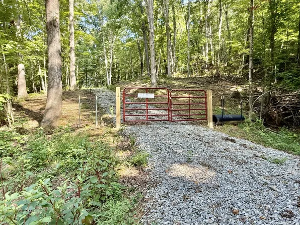 984 Nibert Rd, Gallipolis, OH 45631