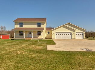 6583 N Quentin Dr, Howard City, MI 49329