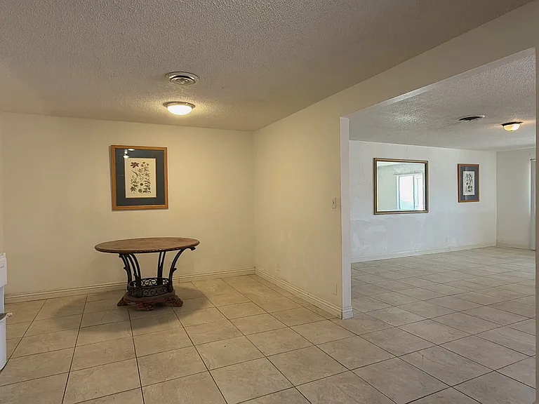 4712 Rip Van Winkle Ln — Photo 6