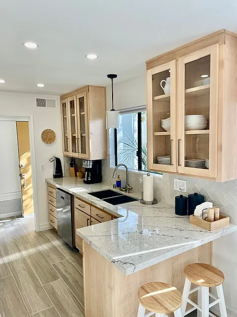 2 bed, 1200 sqft, $2,750 — Photo 4