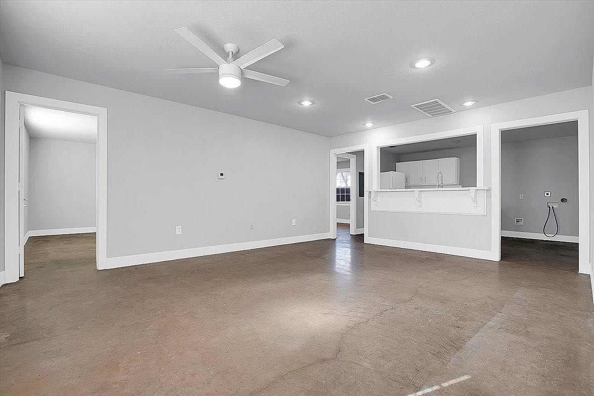 3101 33rd St #2A, Lubbock, TX 79410 | Zillow