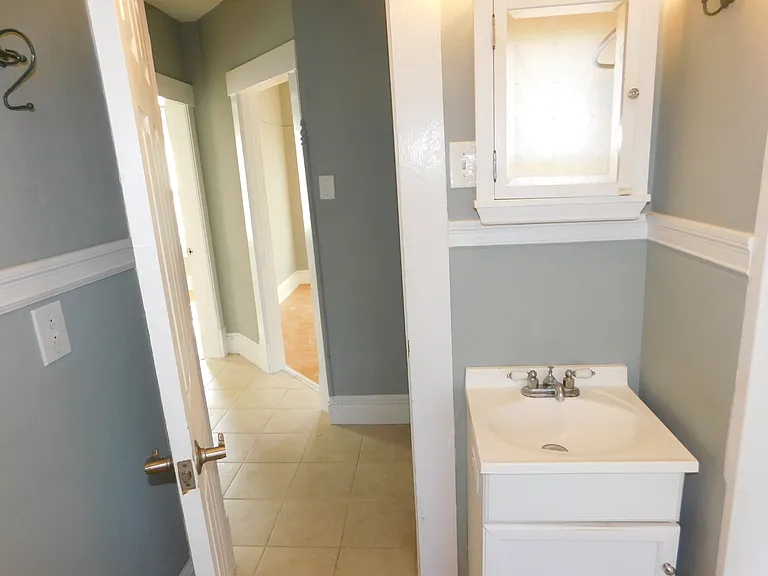 23 Harrison Ave #2 — Photo 4