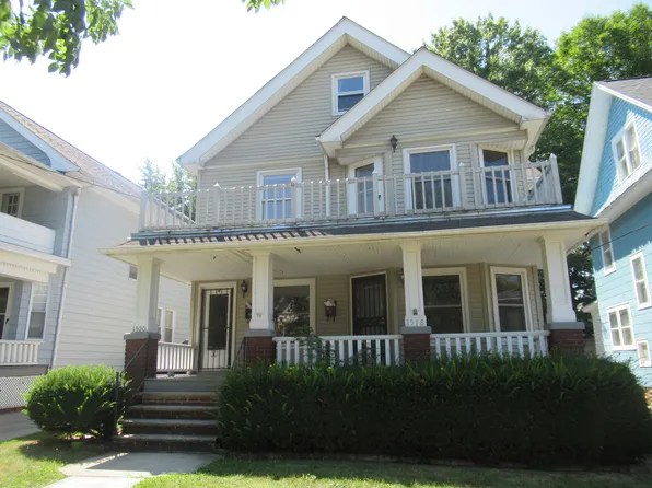 1518 Ridgewood Ave, Lakewood, OH 44107