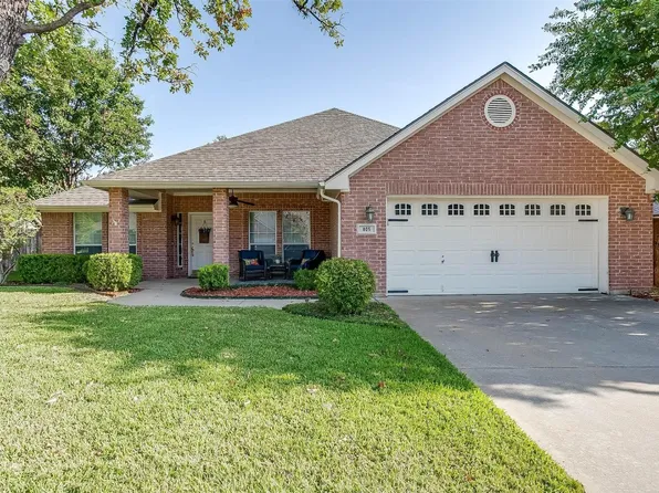 805 Royal Oak Ln, Burleson, TX 76028