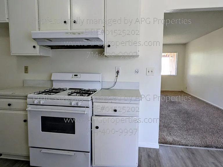 1810 W Greenleaf Ave #3 — Photo 13