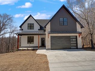 2453 N Double Springs Rd, Fayetteville, AR 72704