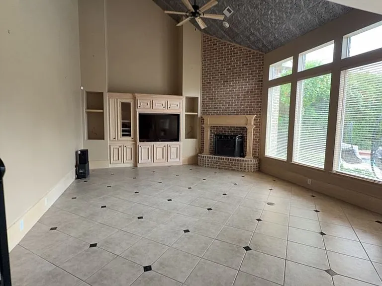 16410 Emilia Ct — Photo 17