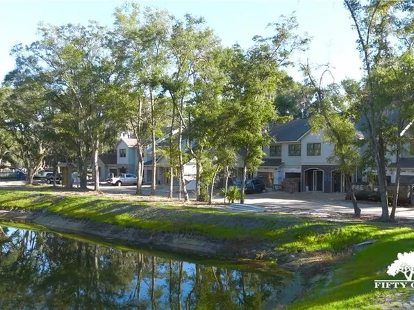121 Fifty Oaks Ln, Saint Simons Island, GA 31522