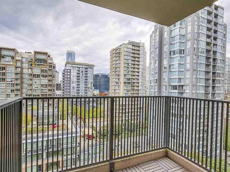 1055 Homer St #1405 — Photo 10