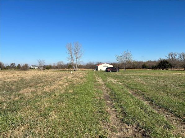 2129 Rock Creek Rd, Ottawa, KS 66067