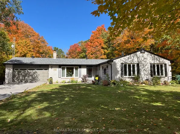 553 Homeland Dr, Perry, ON P0A 1J0