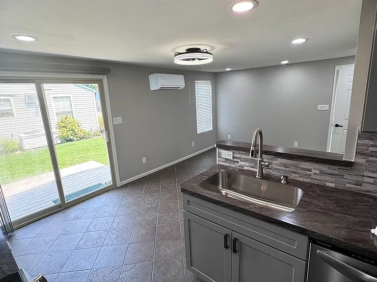 6145 Lake Rd W #3 — Photo 6