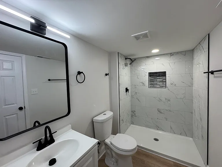 1427 Austin Ave — Photo 22