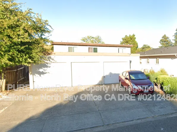 365 El Rio Ct APT B, Ukiah, CA 95482