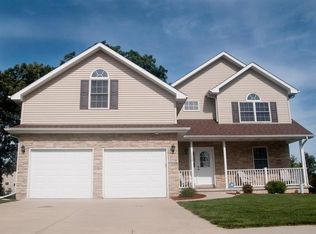 1770 Greenwood Dr, Crown Point, IN 46307
