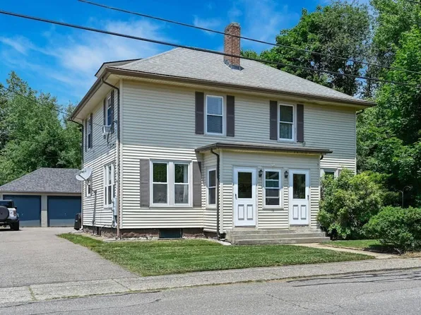 13 Bailey St #B, Uxbridge, MA 01569